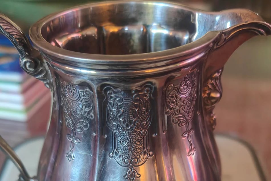 Umgerechnet rund 430 Euro brachte der Krug ein - ein massiver Gewinn.