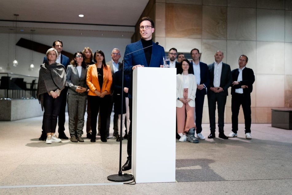 CDU-Chef Manuel Hagel (37) wird von seiner baden-württembergischen CDU-Führungsmannschaft unterstützt.