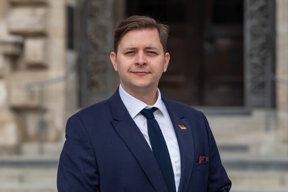 Der Leipziger Kreisverband der AfD hat am Samstag den Landtagsabgeordneten Alexander Wiesner (37) zum OB-Kandidaten gekürt.
