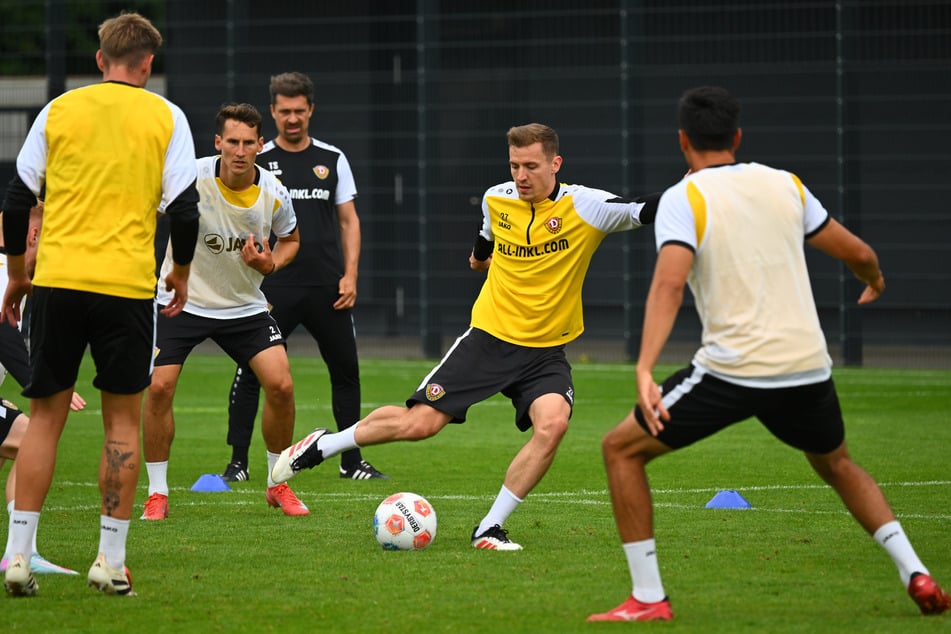 Niklas Hauptmann (29) steht endlich wieder mit der Mannschaft auf dem Platz.