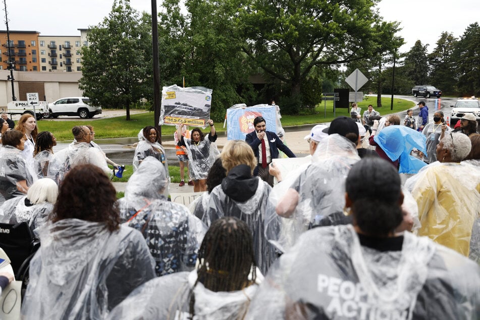 Healthcare advocates risk arrest protesting care denials at UnitedHealthcare on July 15, 2024 in Minnetonka, Minnesota.