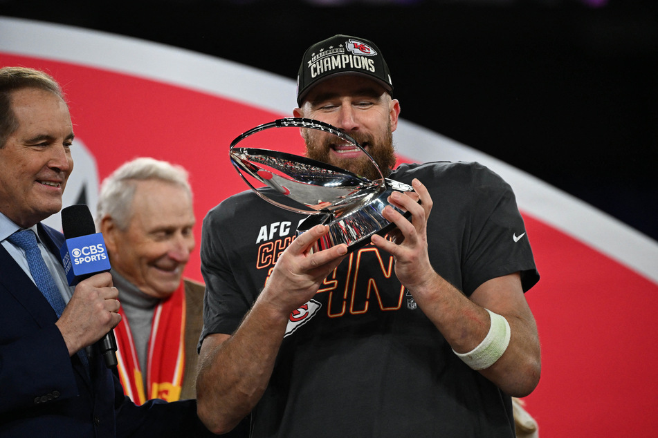 Chiefs tight end Travis Kelce set an NFL record for most all-time postseason catches.