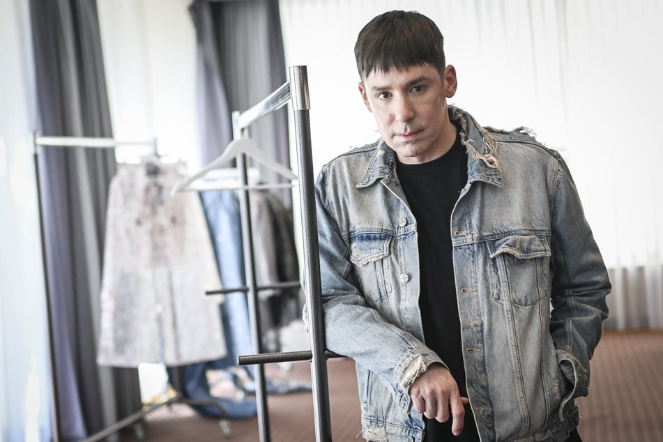 Unter anderem Stars wie Lady Gaga oder Jennifer Lopez tragen die Kreationen des deutschen Designers.