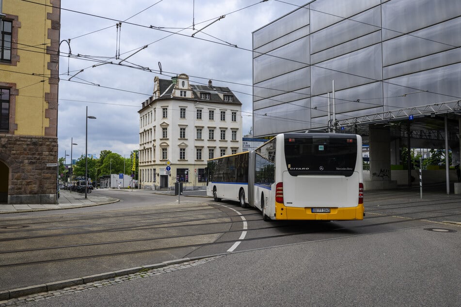 Aktuell pendeln Ersatzbusse zwischen Chemnitz und Leipzig.