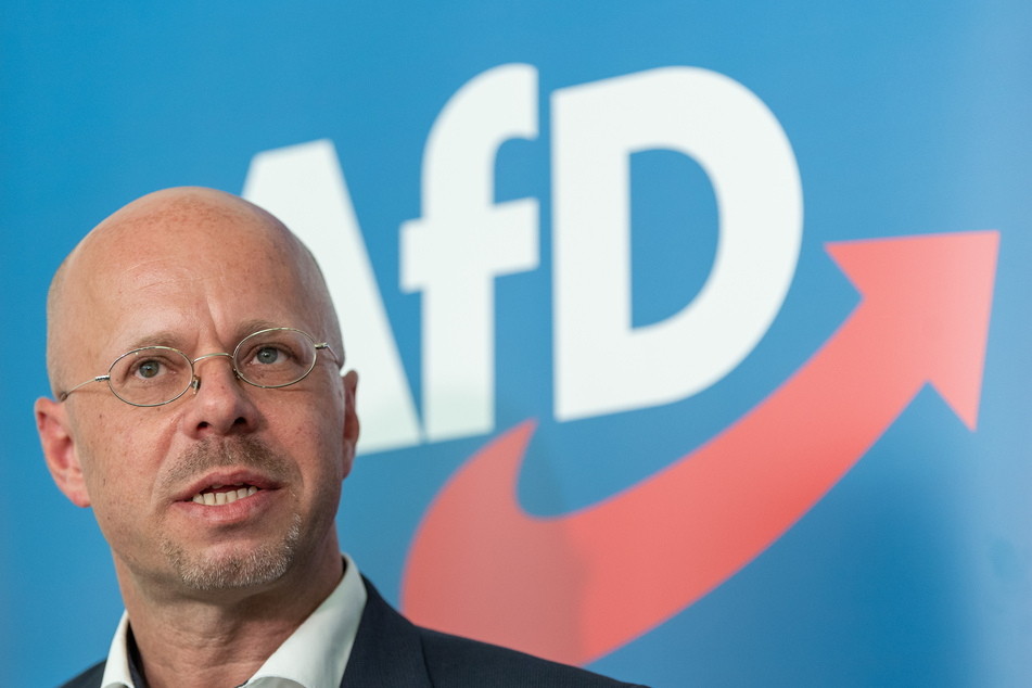 Auf dem Treffen sollte auch über die für nichtig erklärte Parteimitgliedschaft des bisherigen Brandenburger AfD-Landeschefs Andreas Kalbitz (47) diskutiert werden.