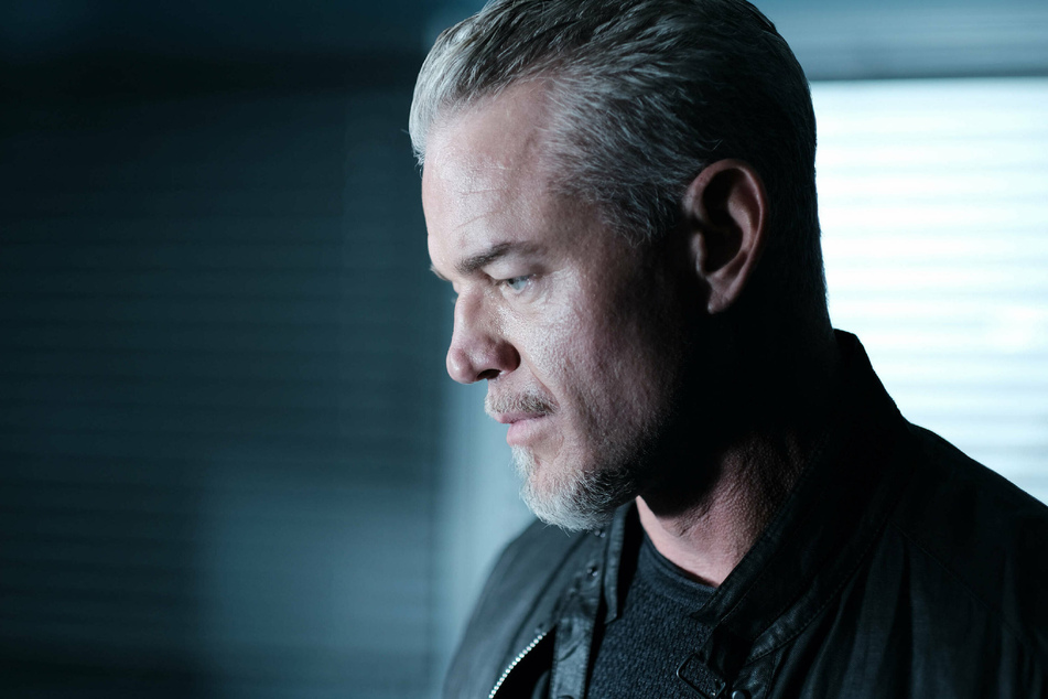 Eric Dane, best known for his role as Mark "McSteamy" Sloan from Grey's Anatomy, stars as Cal Jacobs, Nate's father who lives a double life.