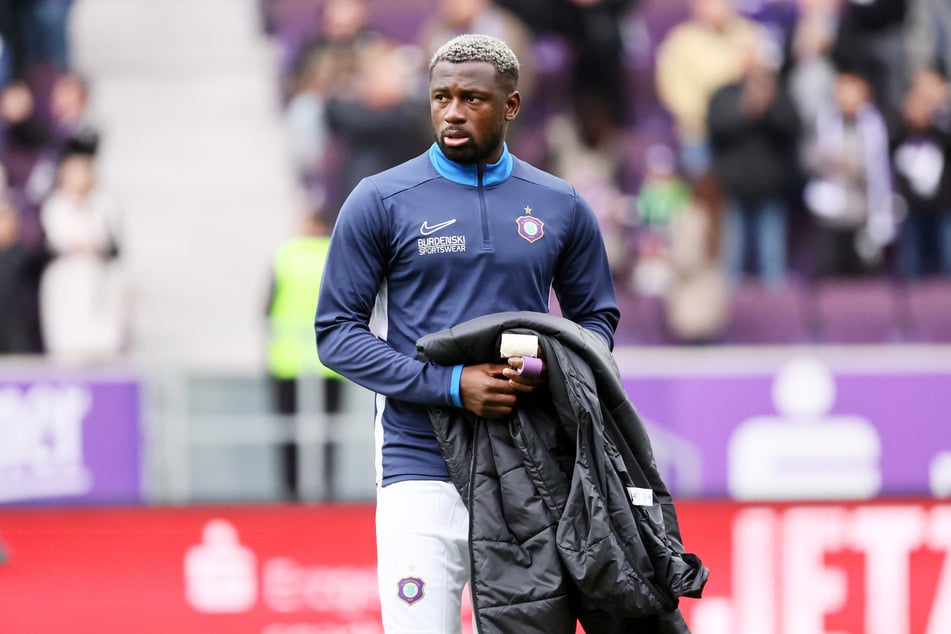 Aue-Kicker Jamilu Collins (31) droht ein Ausfall von mehreren Wochen.