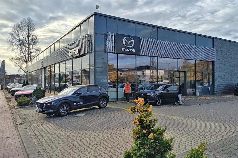 Autohaus verkauft Mazda 3, CX-30 und 6e EV gerade super günstig
