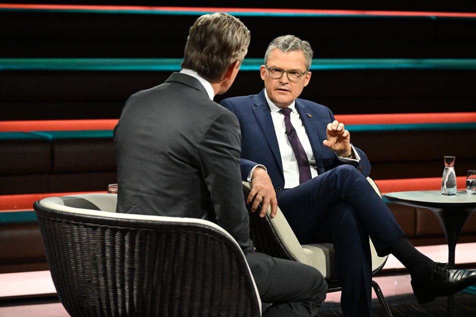Moderator und Verteidigungsexperte waren unterschiedlicher Ansichten.