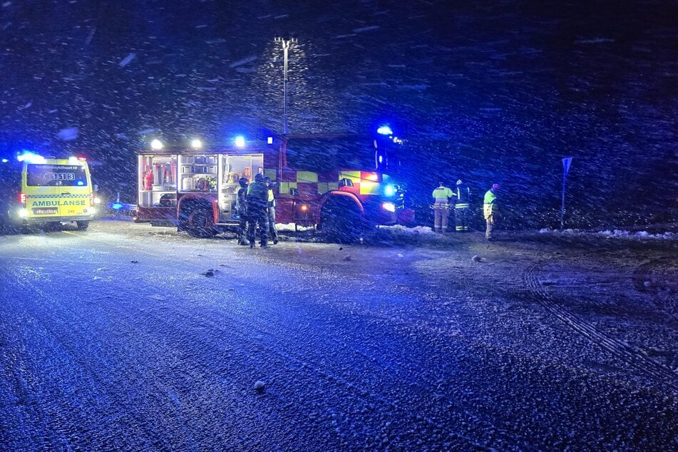 Schneefall und Wind erschwerten die Rettungsmaßnahmen.