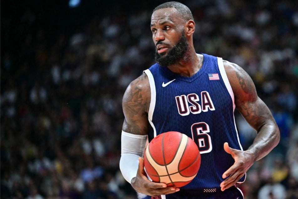 LeBron James gets major flagbearing honors at Paris Olympics