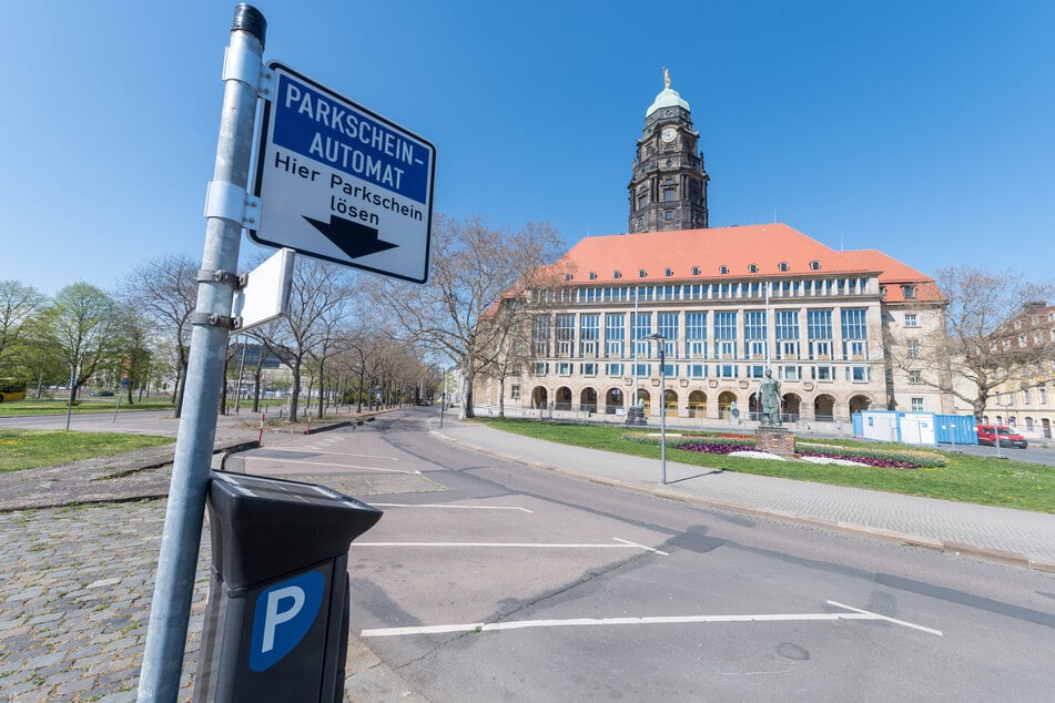 Dresden erhöht die Parkgebühren.