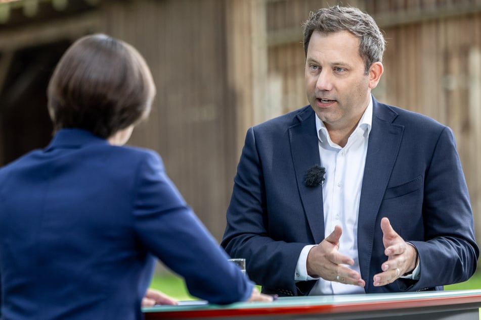 SPD-Chef Lars Klingbeil (47) im "ZDF Berlin direkt Sommerinterview".