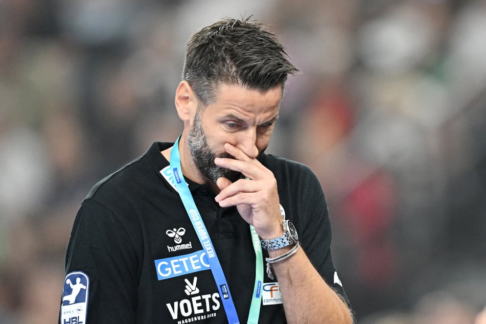 SCM-Coach Bennet Wiegert (44) verliert mit seinen Elbestädtern das erste Mal in der laufenden Saison.