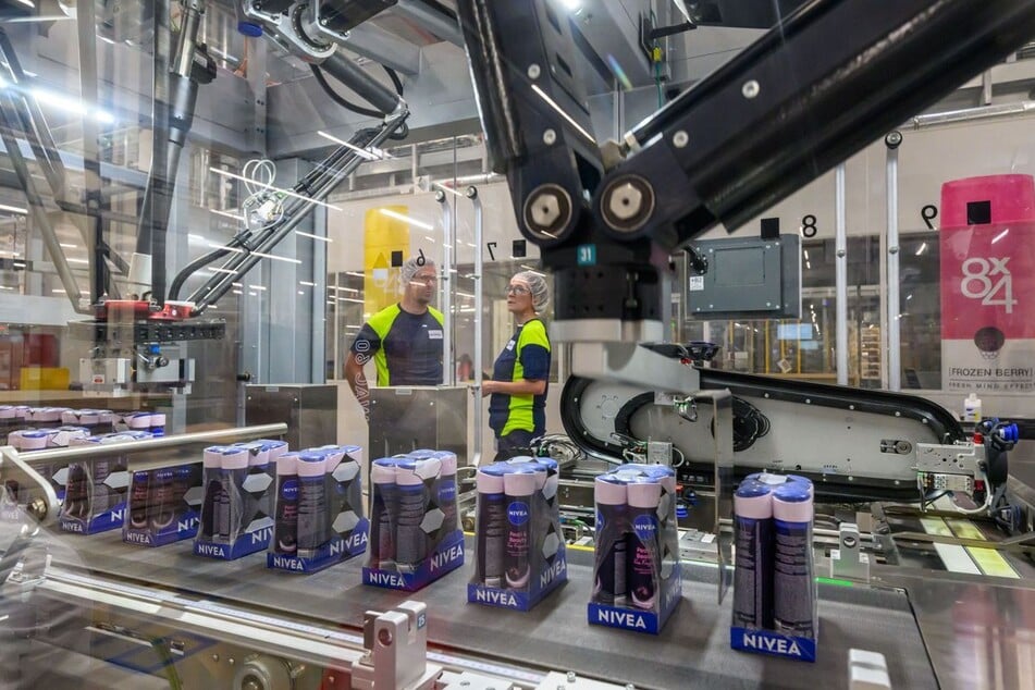 Rund 280 Mitarbeiter arbeiten aktuell für Beiersdorf in Leipzig. 450 Arbeitsplätze sollen noch dazu kommen.