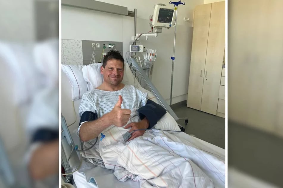 Daumen hoch: Mit diesem Foto meldete sich Ullrich aus dem Krankenhaus.