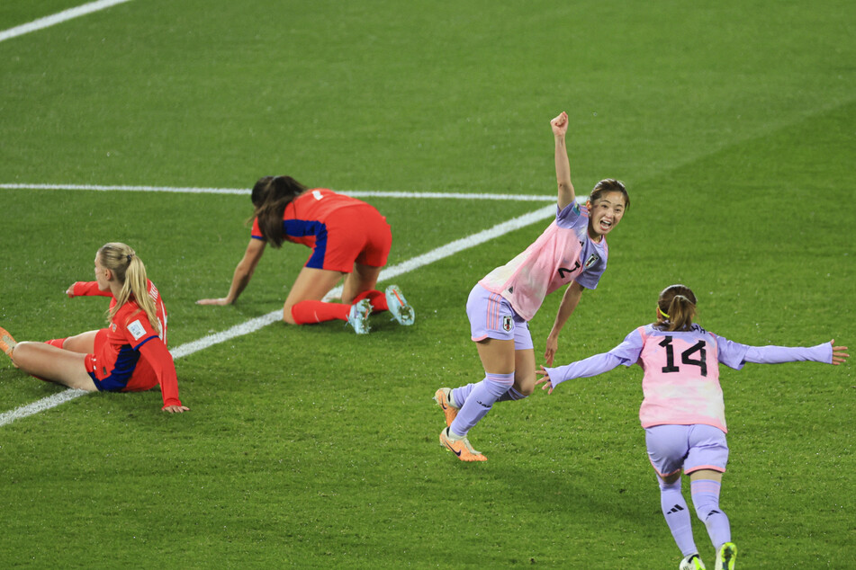 Risa Shimizu (27) feiert ihren Treffer zum 2:1 für Japan.
