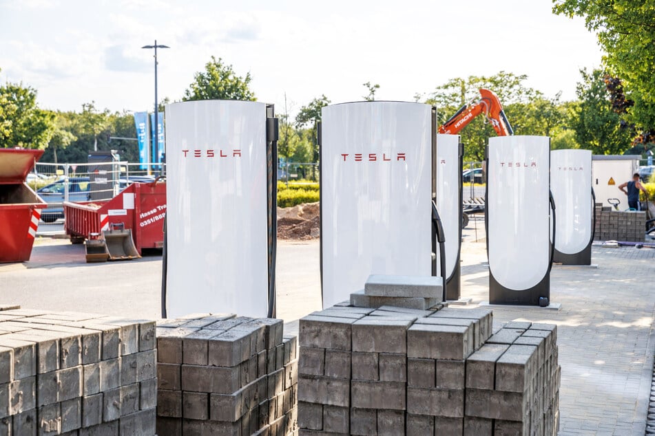 Tesla bringt insgesamt acht Supercharger nach Dresden.