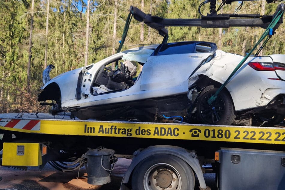 Die Kriminalpolizei ermittelt zur Unfallursache.