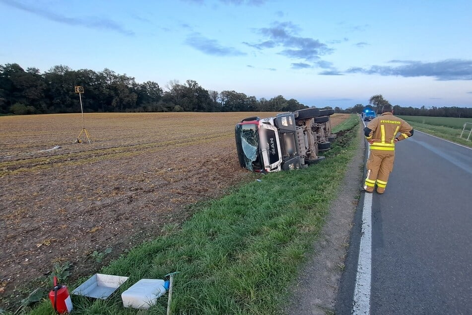 Der Fahrer musste medizinisch behandelt werden.