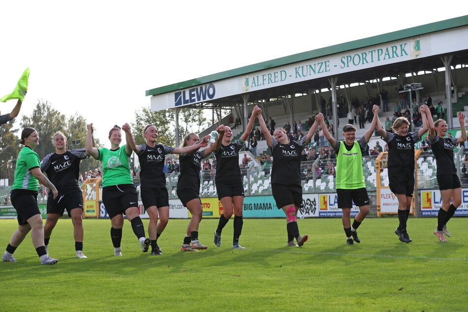 Das Team ließ sich dennoch feiern.