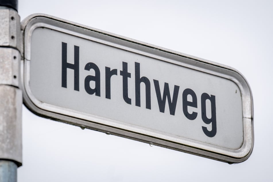 Der Schönauer Harthweg entwickelt sich zur Dauerbaustelle.