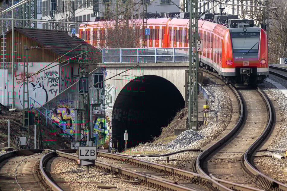 Die Münchner müssen sich auf Fahrplanänderungen einstellen. (Archivfoto)