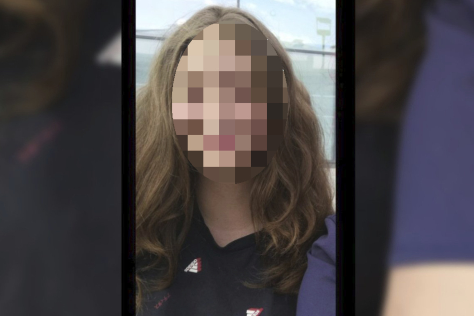 Annalena B. (16) aus Dresden ist wieder da!