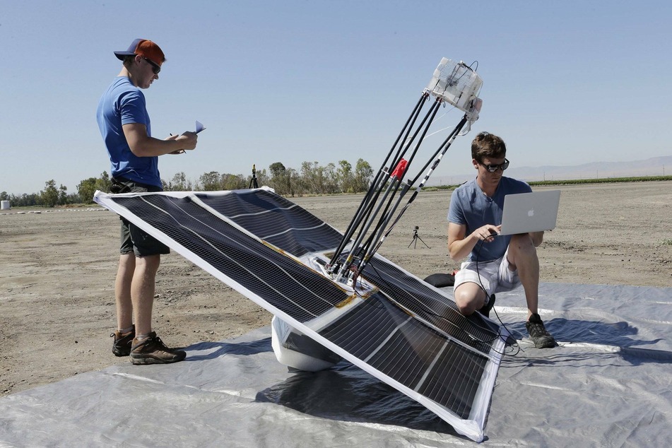 Researchers make their final preparations before launching a high-altitude balloon into the skies (archive image).