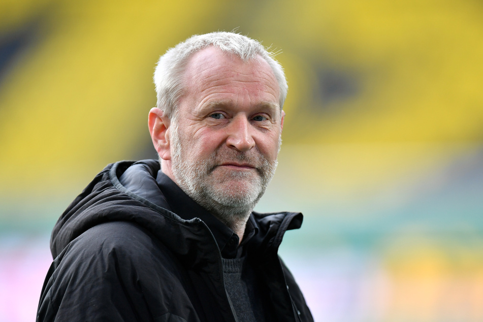 KSV-Geschäftsführer Uwe Stöver (54) versuchte seinen Trainer zu halten. Doch leider ohne Erfolg.
