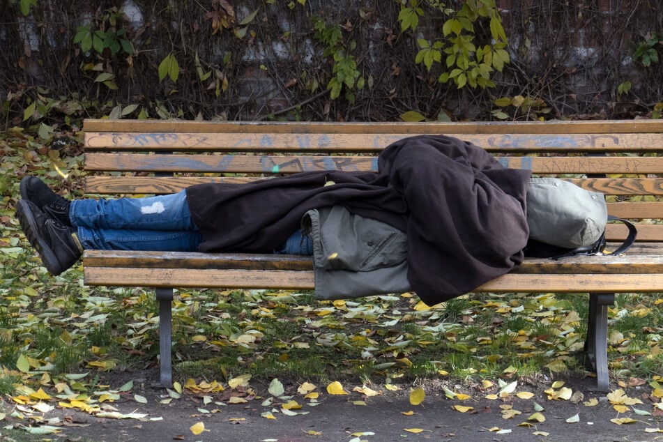 Wind und Wetter schutzlos ausgesetzt: Im Herbst und Winter ist Obdachlosigkeit besonders hart.