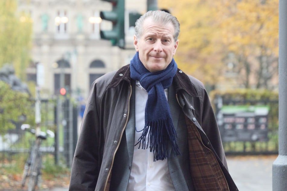 Der Verdächtige Jonathan C. (34, nicht im Bild) soll in der Tatnacht extrem brutal gegen Stephan Hensel (60) vorgegangen sein.