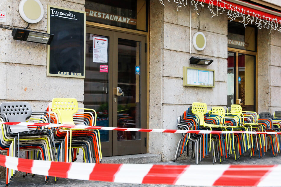 Restaurants sollten wieder schließen, fordern 66 Prozent der Befragten.