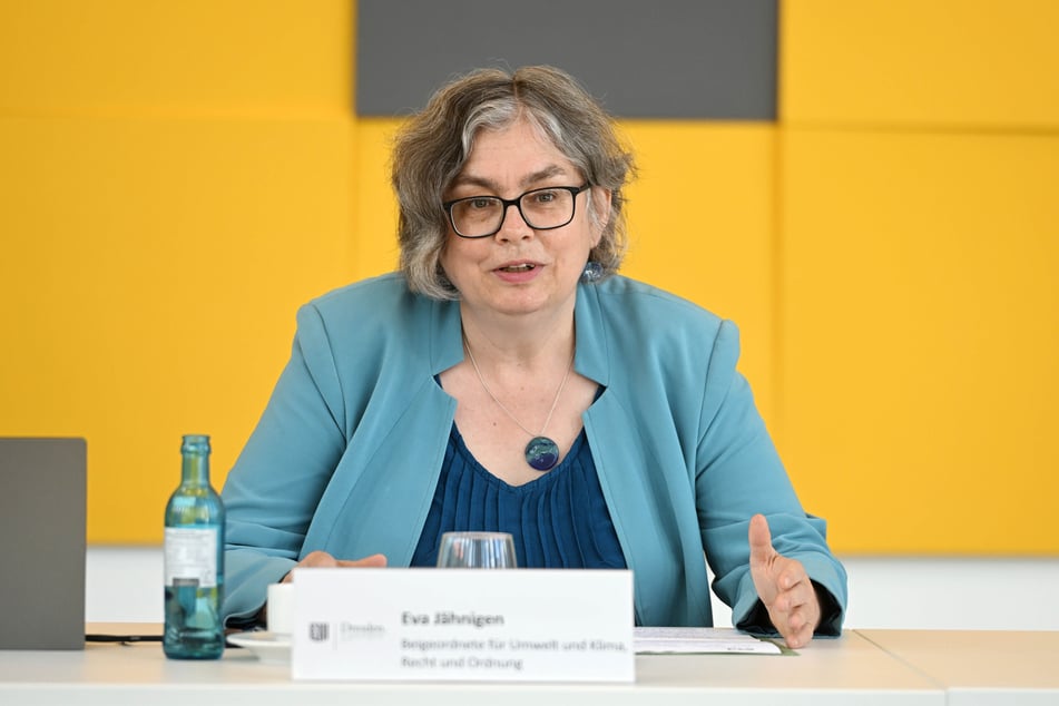 Ordnungsbürgermeisterin Eva Jähnigen (60, Grüne) hat sich Gedanken über den Terrorschutz gemacht.