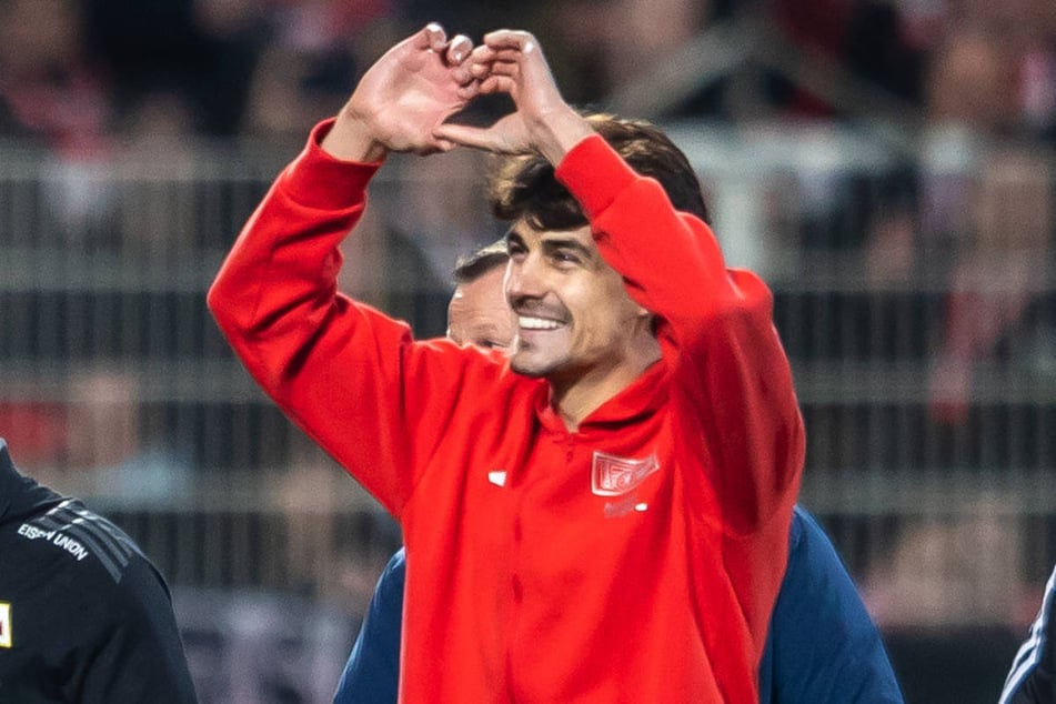 Nach seinem ersten Bundesliga-Tor gegen den VfB Stuttgart hat sich Diogo Leite (26) noch mit einem Herz bei den Fans bedankt, aber wie steht es jetzt um seine Vereinsliebe?