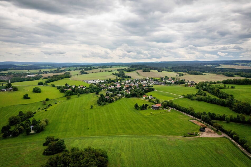 Unter dem Vogtland lagert viel warmes Wasser. Die Prüfungen für ein Geothermie-Projekt laufen.