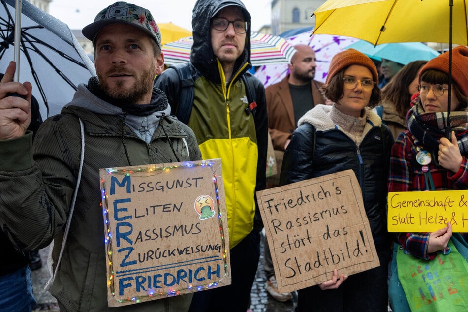 Deutschlandweit hatte es - so wie hier - Proteste gegen Merz' Aussage gegeben - aber auch Zustimmung.