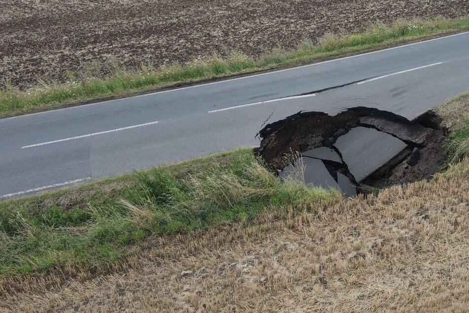 Erdfall in Nordthüringen: Kreisstraße bis mindestens Ende des Jahres voll gesperrt!