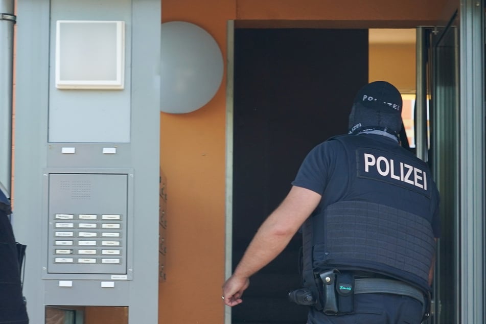 Bundesweite Razzien: Auch Wohnungen in Leipzig gefilzt