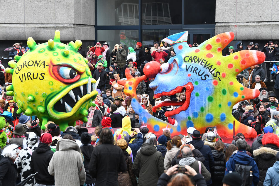 Bestürzung in Düsseldorf: Karnevalisten verschieben Rosenmontagszug