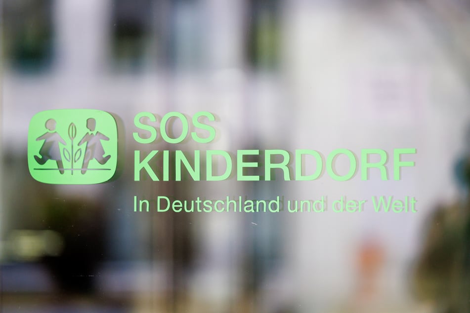 In SOS-Kinderdörfern ist es zu körperlichen und emotionalen Übergriffe auf Kinder gekommen. Die Ermittlungen dazu laufen.