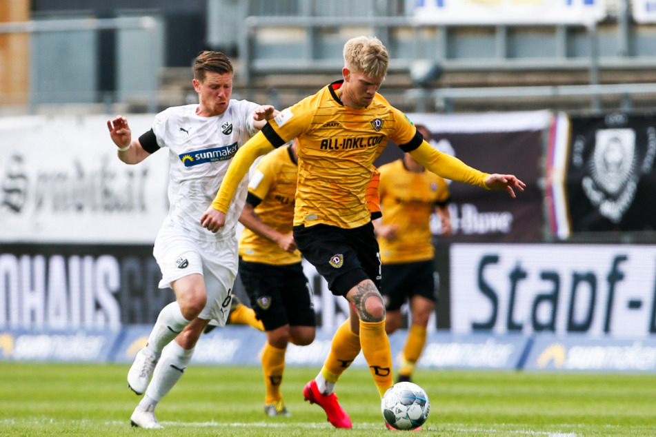 Simon Makienok (r., 29) überzeugte bei Dynamo Dresden als kämpfender Stürmer, der im Saison-Endspurt alles reinwarf.