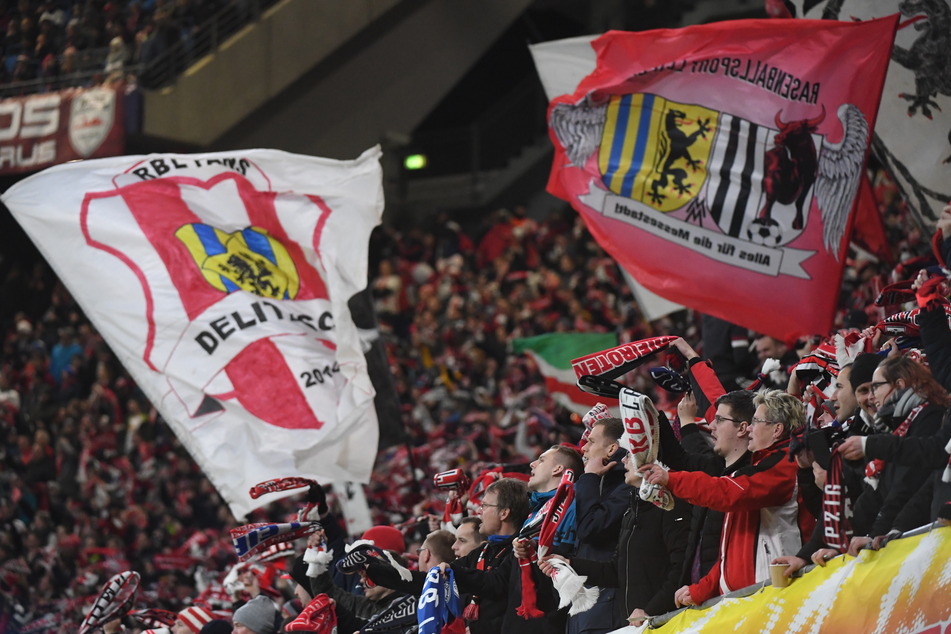 Weil einige Leipzig-Fans Gegenstände geworfen hatten, werden die Roten Bullen zur Kasse gebeten.