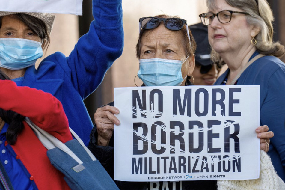 Texas House advances bill that criminalizes undocumented immigrants