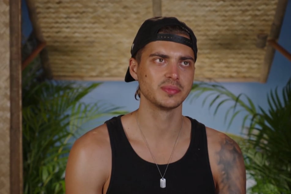 Tim (28) ist schockiert über Ceydas Geständnis.