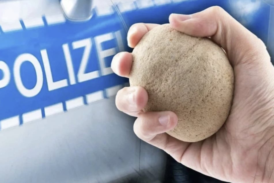 Laut Polizeiangaben hatte zwei Jugendliche mehrere Steine in Richtung des 44-Jährigen und seines Sohnes geworfen. (Symbolfoto)