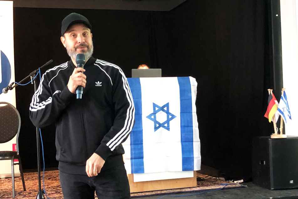 Rapper Ben Salomo (46) sprach am Montag in Oranienburg zum Auftakt der Israelwoche der Deutsch-Israelischen Gesellschaft Berlin und Brandenburg.