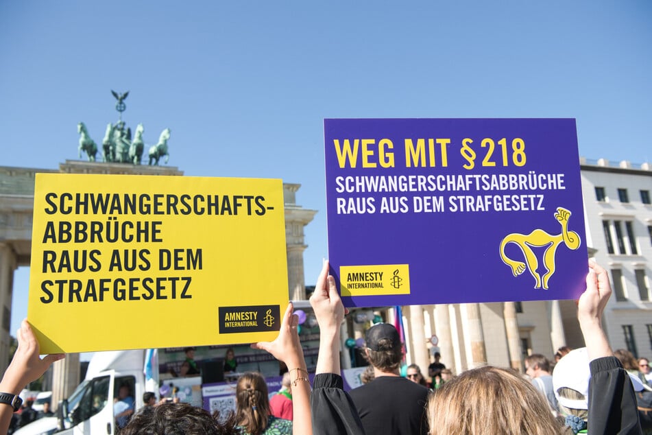 Die Veranstalter sprachen am Nachmittag von 4500 bis 5000 Menschen.