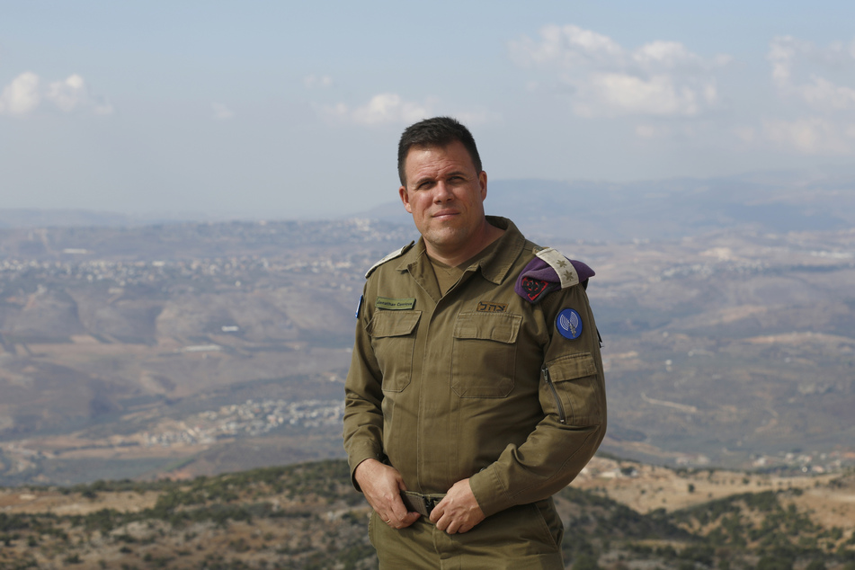 Der israelische Armeesprecher Jonathan Conricus (44).