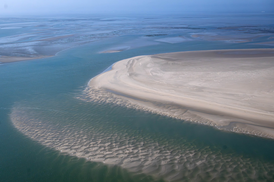 Die Sandbänke zwischen den ostfriesischen Inseln: Aus der Luft sehen sie unverändert aus.